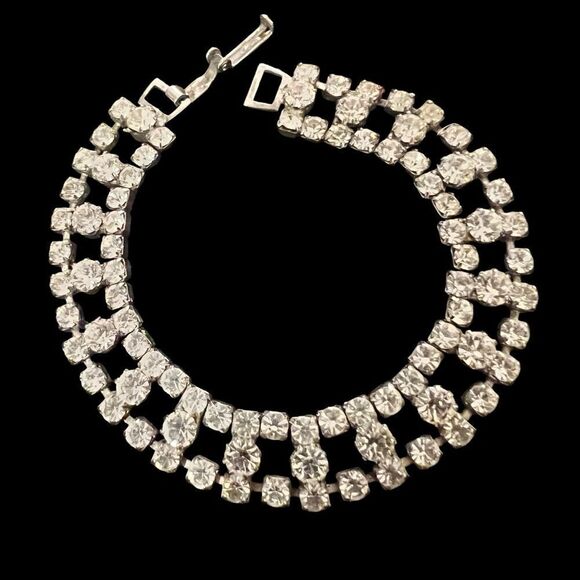 None Jewelry - Vintage Rhinestone Bracelet